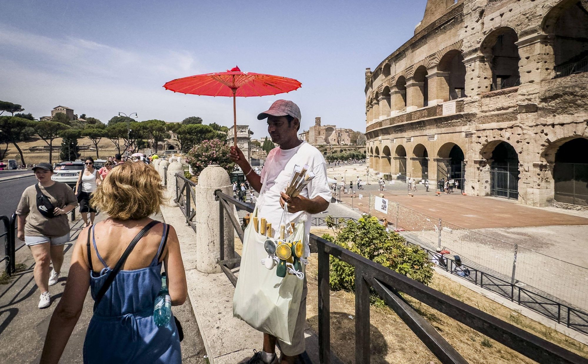 Badanie: Polacy oszczędzają na wakacje, ale w podróży tracą kontrolę nad wydatkami