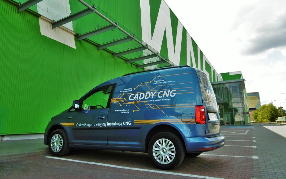 Volkswagen Caddy Furgon 1,4 TGI BMT: Jazda na gazie
