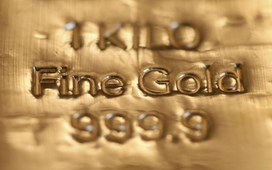 Gold Fund Paulsona traci 47 proc.