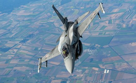 Myśliwiec F-16 z 31. Bazy Lotnictwa Taktycznego w Krzesinach (fot. ilustracyjna)