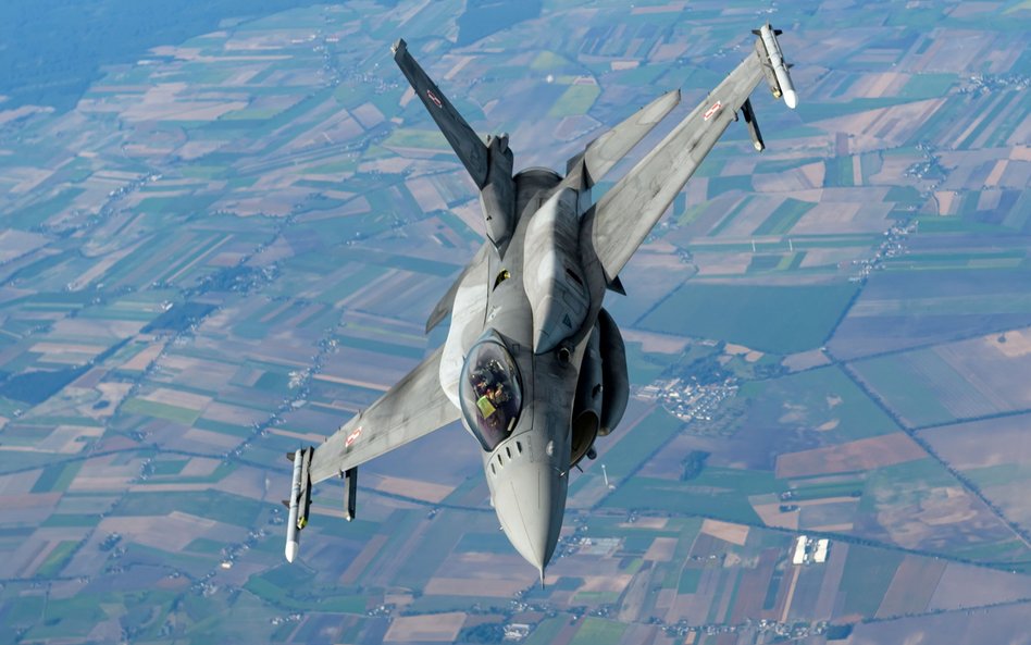 Myśliwiec F-16 z 31. Bazy Lotnictwa Taktycznego w Krzesinach (fot. ilustracyjna)