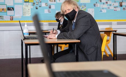 Boris Johnson: Optymistyczny plan to pełne otwarcie w czerwcu