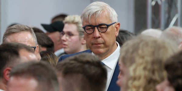 „Taśmy Giertycha”. Czy rozmowę z Tuskiem podsłuchano przy użyciu Pegasusa? Jest śledztwo