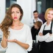 Sąd: fryzjerka zapłaci 10 tys. zł za spalenie włosów