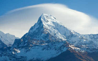 Chiny odwołują wyprawy na Mount Everest