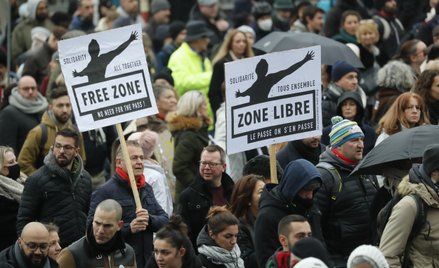 Bruksela, protest przeciw paszportom covidowym