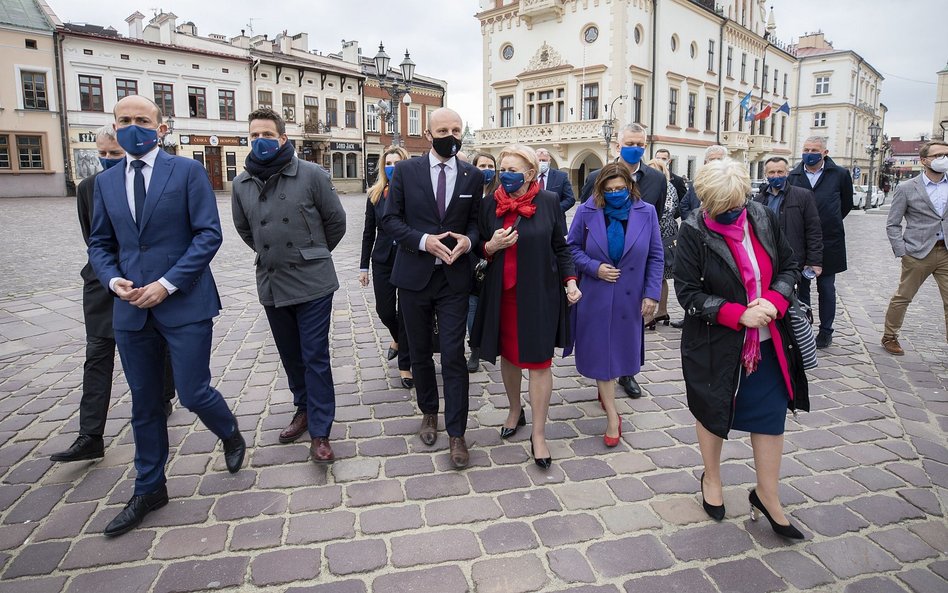 Sytuacja Platformy Obywatelskiej w przededniu restartu polityki po pandemii jest skomplikowana