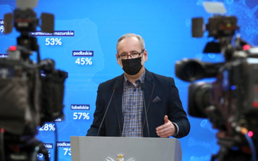 Minister Adam Niedzielski chce, by darmowe testy dostępne były w każdej aptece