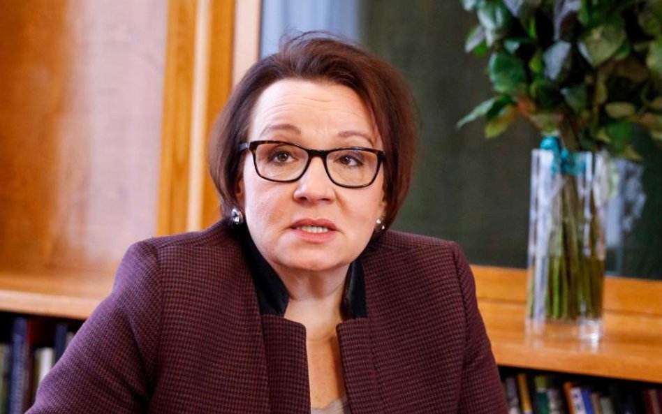 Minister Anna Zalewska zapewniała, że reforma będzie bezkosztowa.