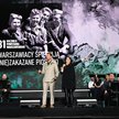 Obchody 81. rocznicy wybuchu Powstania Warszawskiego. Prowadzący koncert „Warszawiacy śpiewają (nie)