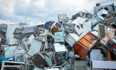 Elektroodpady: „20 lat systemu ZSEE w Polsce”, raport z pytaniami ważnymi dla biznesu