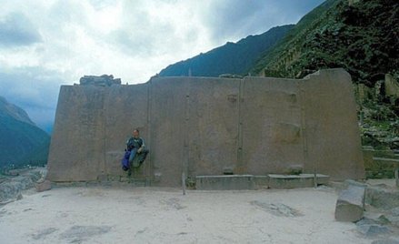 Ollantaytambo, niedokończona świątynia słońca zburzona przez Hiszpan.