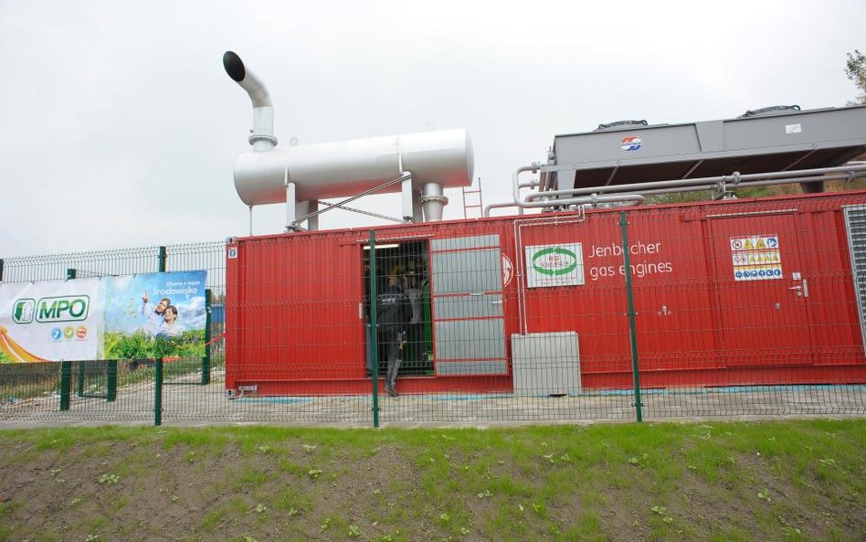 Rząd porzuca sprawę smrodu