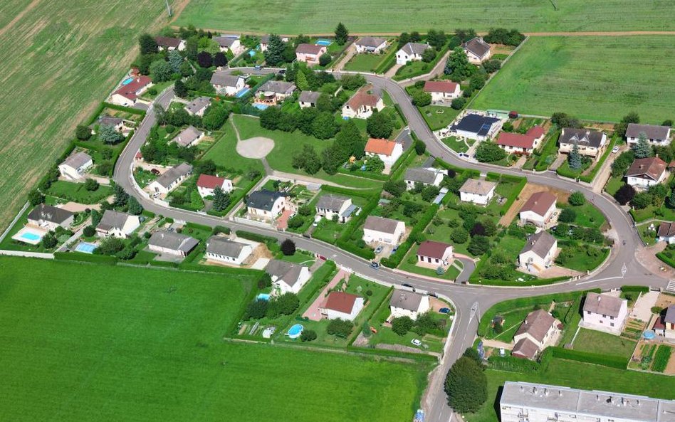 Gminy uchwalają standardy urbanistyczne, a deweloperom przybywa problemów