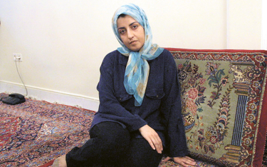 Narges Mohammadi w swoim domu w Teheranie, w 2001 r. Jeszcze na wolności…