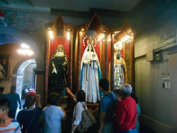 Katolicyzm jest wciąż ważną częścią filipińskiej tożsamości narodowej.