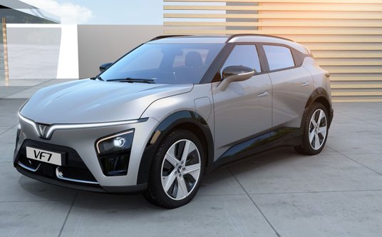 VinFast VF7