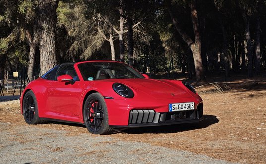 Porsche 911 GTS t-hybrid w wersji Targa