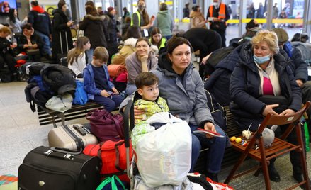 Uchodźcy z Ukrainy na Dworcu Warszawa Wschodnia