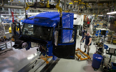 Iran nie płaci Volvo za montaż ciężarówek