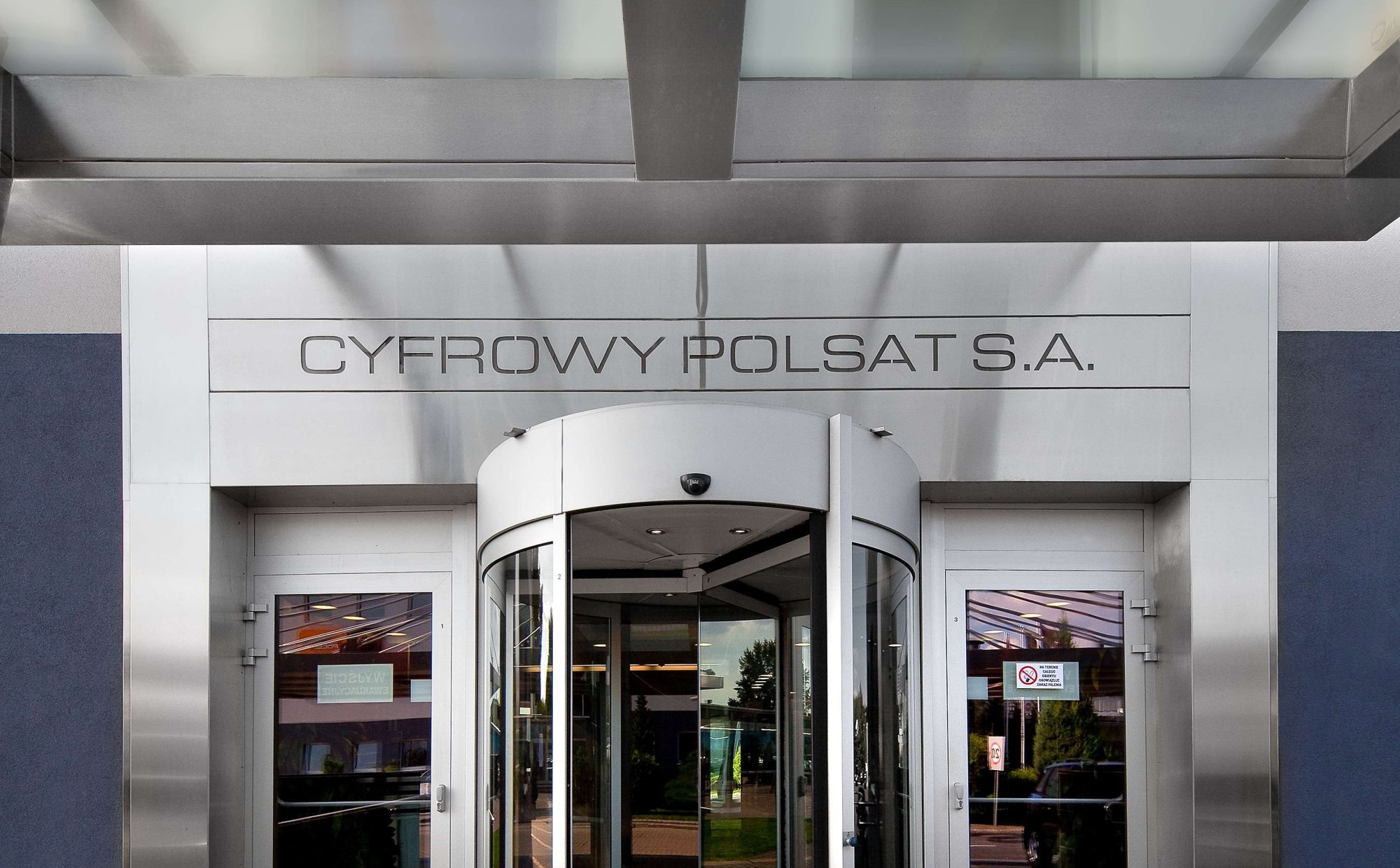 Cyfrowy Polsat ma mniej klientów, ale więcej płacą. Zmiany w ofercie - rp.pl