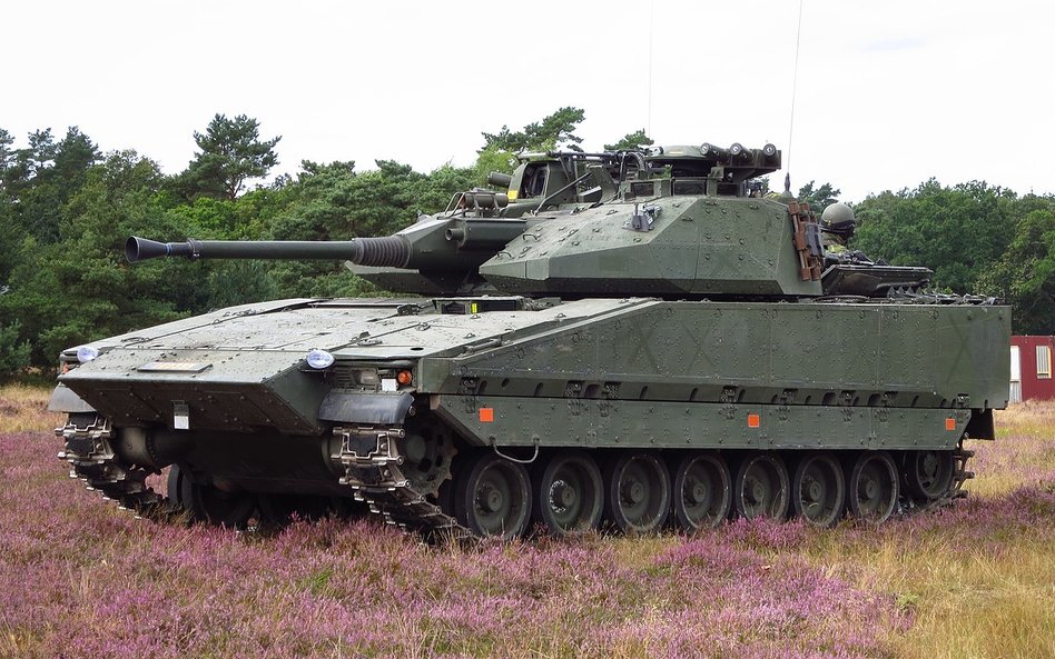 CV90