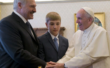 Po tegorocznym spotkaniu z papieżem Franciszkiem prezydent Łukaszenko liczy na większe uznanie w Eur
