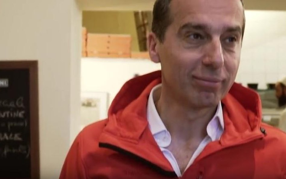 Kanclerz Austrii Christian Kern dostarczał pizzę