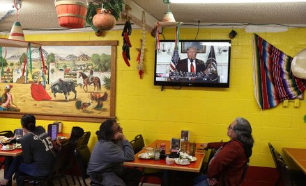 Trump z szansą na "Złotą Malinę". Rywalizuje z Brucem Willisem