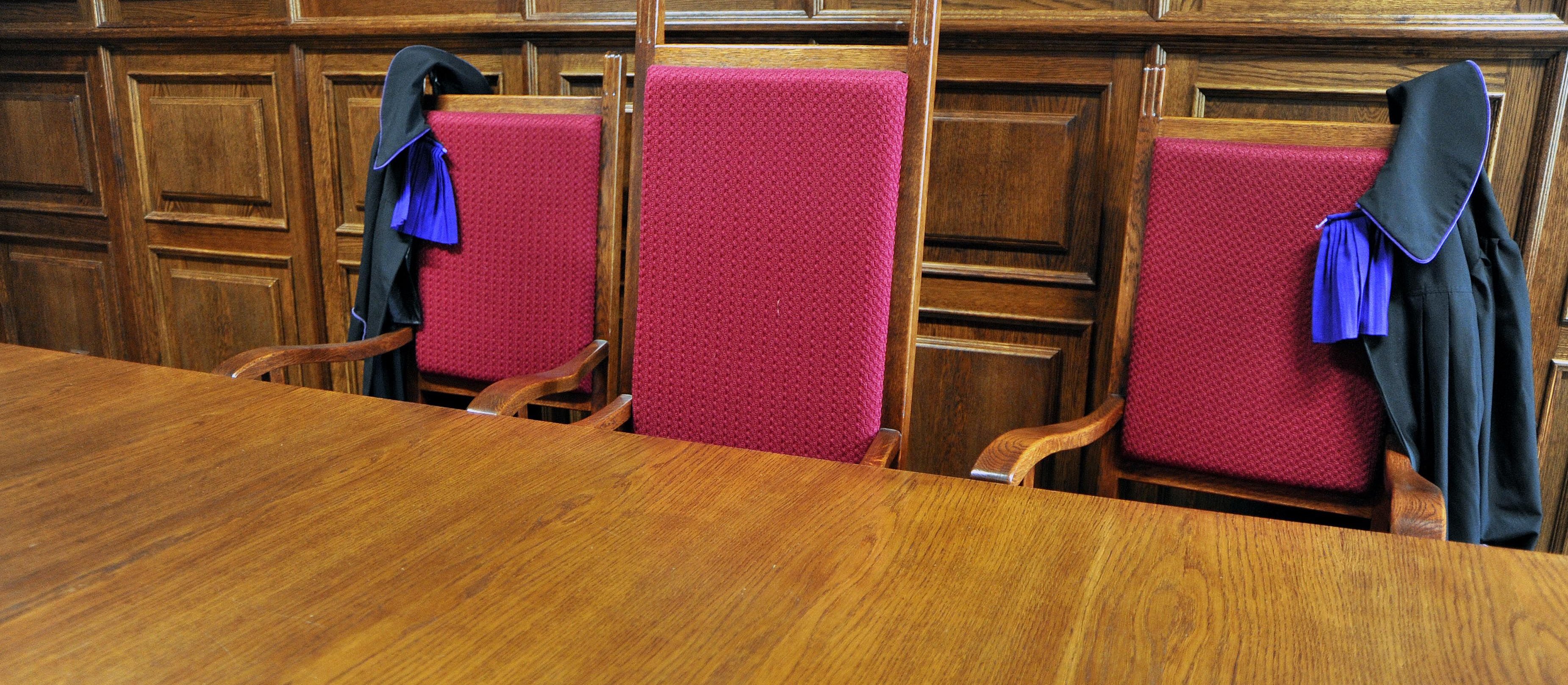 Czy i kiedy sąd może odmówić stronie rozprawy