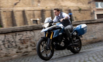 Tom Cruise znów dostarcza niezawodnej rozrywki, choć wydaje się lekko zmęczony