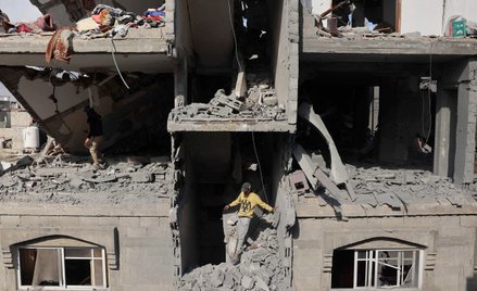 W wojnie w Gazie najbardziej cierpią cywile. Rafah, budynek po izraelskim bombardowaniu 7 maja