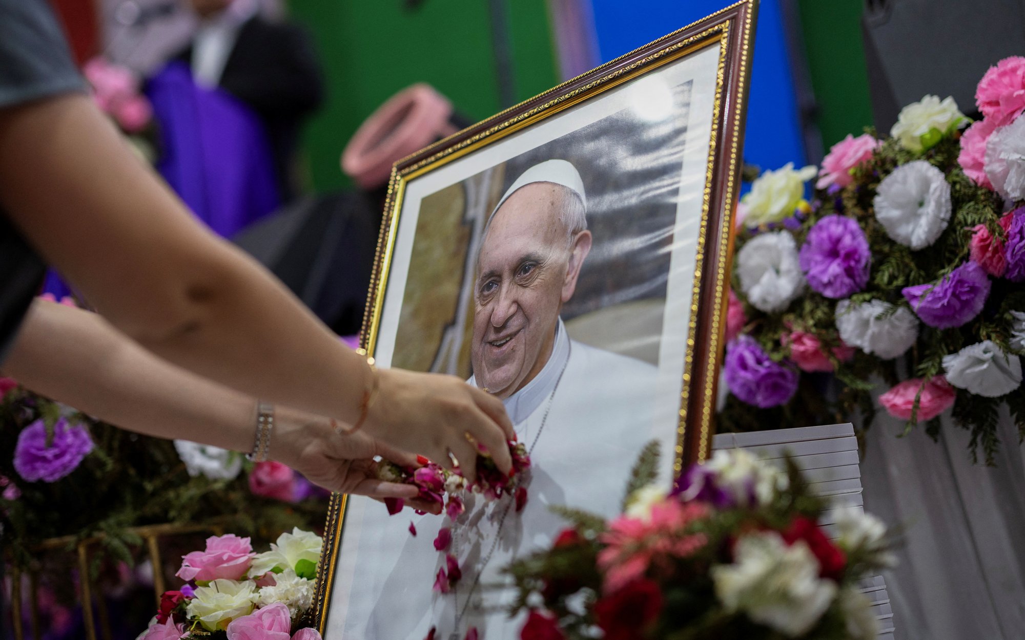 Franciszek bez piuski i pellegriny. Rozmowa z siostrą Marią Luisą Berzosą