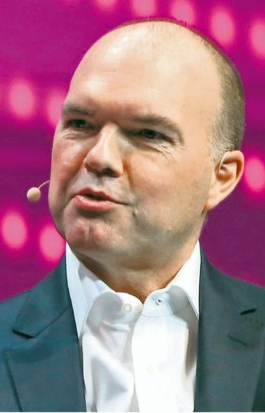 Richard liczy na bliższą współpracę z Nickiem Readem, szefem Vodafone