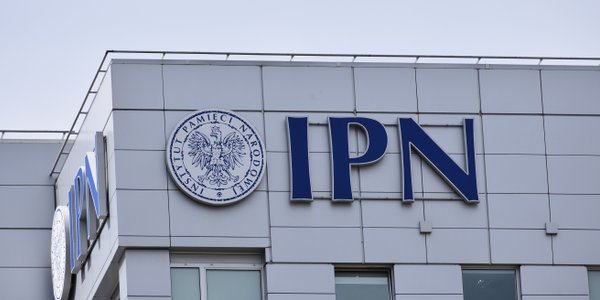 „Skandaliczna aukcja na ukraińskim portalu”. IPN zabrał głos