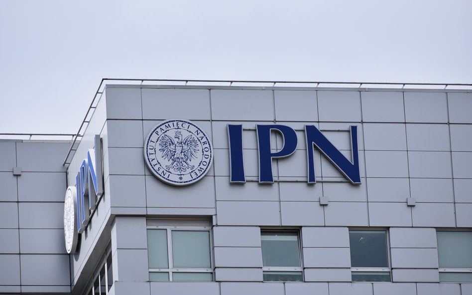 IPN zabrał głos w sprawie aukcji na ukraińskim portalu