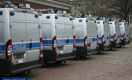 Szukają kierowcy mercedesa, który potrącił 16-latkę