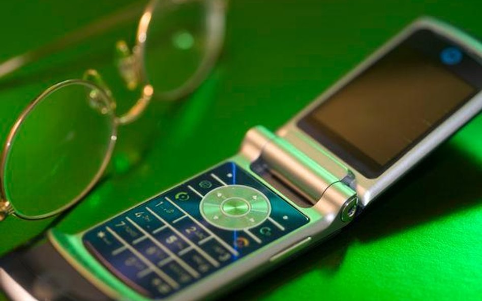 Sms-owa ustawka posłów to skaza demokracji