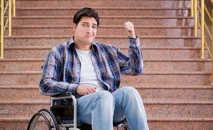 Starsze budynki bez barier dla niepełnosprawnych - RPO postuluje nowy obowiązek dla właścicieli i za