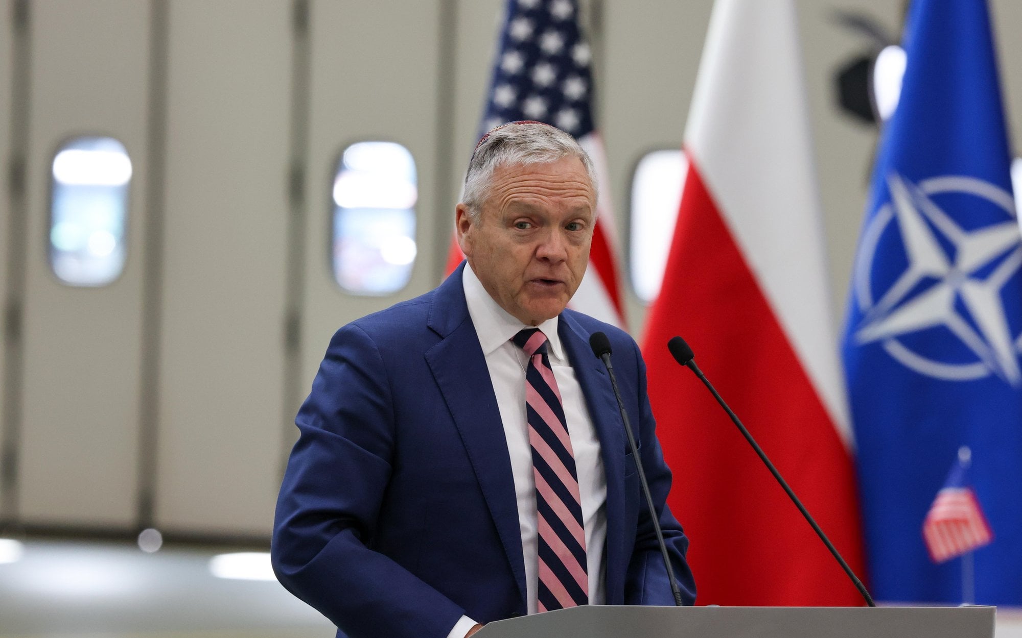 Ambasador USA o Czarzastym: Skrajnie lewicowy, były aparatczyk komunistyczny