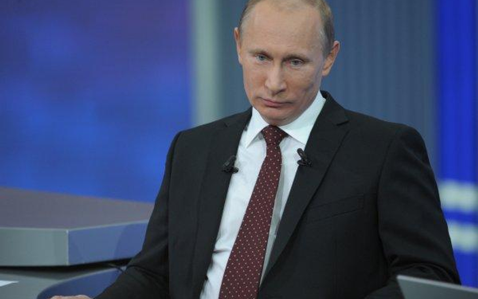 „Rodzina Putina" zarabia na państwowym