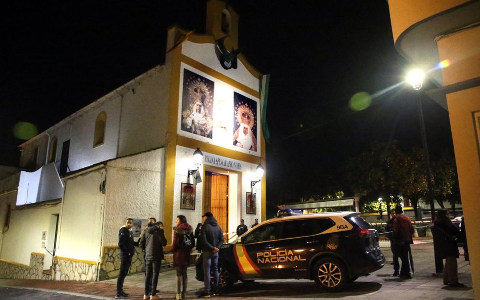 Policja na miejscu ataku w Algeciras