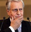 Jean-Claude Trichet, prezes EBC, wskazuje, że kryzys uderzył w słabe gospodarki strefy euro w podobn