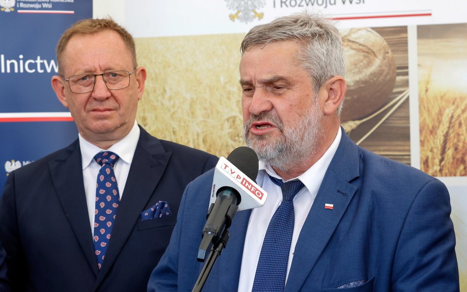 Byli ministrowie rolnictwa w rządzie PiS - Robert Telus (2023) i Jan Krzysztof Ardanowski (2018-2020