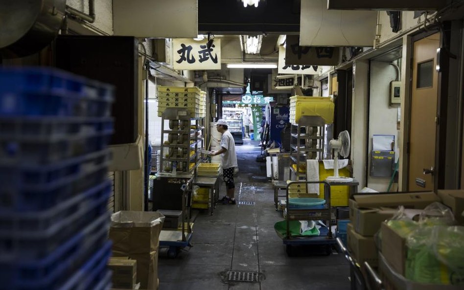 Legandarny targ rybny Tsukiji w Tokio