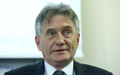 Piotr Woźniak, prezes PGNiG, ujawnia, że grupa umacnia swoją pozycję na międzynarodowym rynku gazu.