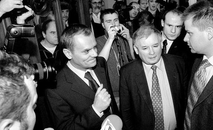 Refleksyjny Kaczyński, maniakalny Tusk