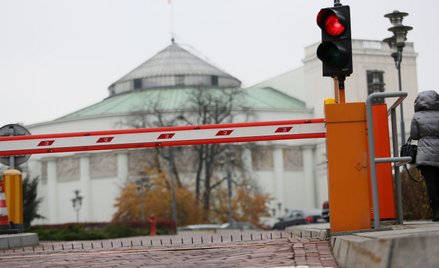Służby o ataku hakerskim: Na liście ponad 4000 adresów