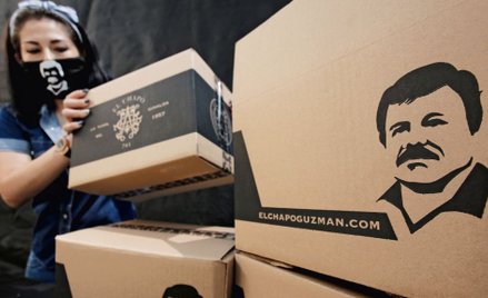 Alejandrina Guzmán od lat zarządza marką odzieżową El Chapo 701, której nazwa nawiązuje do przydomka