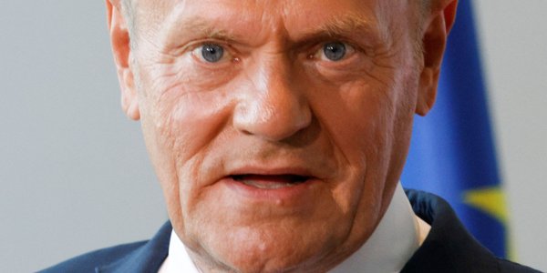 Sondaż: KO traci poparcie, partia Brauna zyskuje najbardziej